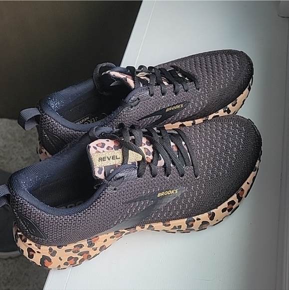 Brooks Shoes - Brooks Women's Revel 4 Leopard Print